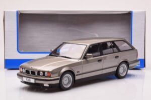 BMW 530i E34 Touring Grå Metallic MCG 1:18 MCG18330 Metal — billede 6 af 6