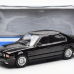 BMW 540i E34 Sort Metallic MCG 1:18 - image 6 of 6