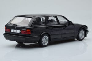 BMW 540i E34 Touring Sort Metallic MCG 1:18 MCG18329 Metal — billede 2 af 6