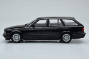 BMW 540i E34 Touring Sort Metallic MCG 1:18 MCG18329 Metal — billede 3 af 6
