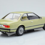 BMW 628 CSi E24 Lysegrøn MCG 1:18 - image 2 of 5