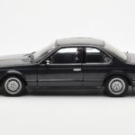 BMW 635 CSi E24 Diamant Sort Metallic AUTOart 1:18 - image 4 of 8