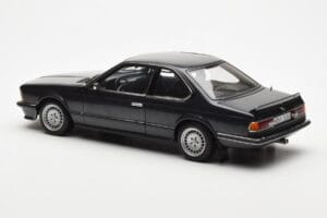 BMW 635 CSi E24 Diamant Sort Metallic AUTOart 1:18 70521 Metal — billede 7 af 8