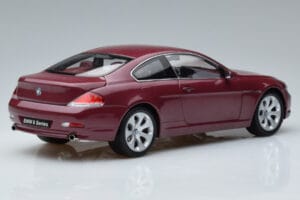 BMW 645Ci E63 Mørkerød Kyosho 1:18 08701CR Metal — billede 3 af 7