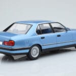 BMW 7 Series E32 730i Blå MCG 1:18 MCG18160 Metal - image 2 of 5