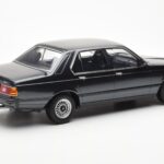 BMW 733i E23 Sort Metallic KK-Scale 1:18 - image 2 of 6