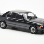 BMW 733i E23 Sort Metallic KK-Scale 1:18 - image 4 of 6