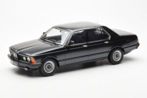 BMW 733i E23 Sort Metallic KK-Scale 1:18 KKDC180101