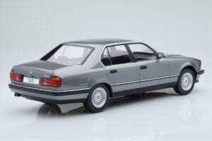 BMW 7 Series E32 740i Sølv MCG 1:18 MCG18161 Metal — billede 2 af 5
