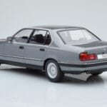 BMW 7 Series E32 740i Sølv MCG 1:18 MCG18161 Metal - image 4 of 5