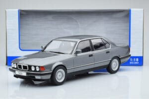 BMW 7 Series E32 740i Sølv MCG 1:18 MCG18161 Metal — billede 5 af 5