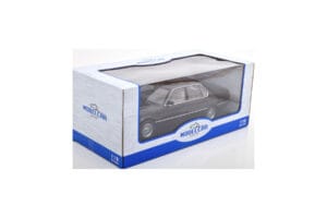 BMW 750i E32 Sort MCG 1:18 MCG18162 Metal — billede 3 af 3