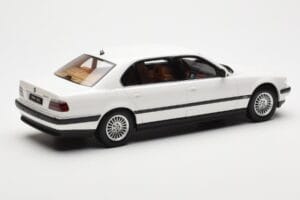 BMW 750iL E38 Asia Exclusive Hvid Otto 1:18 OT836 Resin — billede 2 af 6