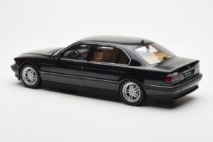 BMW 750iL E38 Sort Otto 1:18 OT609 Resin — billede 5 af 6
