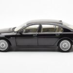BMW 760Li E66 Sort Kyosho 1:18 - image 4 of 9