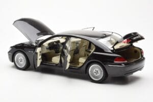 BMW 760Li E66 Sort Kyosho 1:18 08572BK Metal — billede 5 af 9