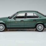 BMW Alpina B10 4.6 E34 Grøn MCG 1:18 MCG18229 Metal - image 3 of 6