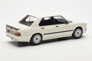 BMW M535i E28 Hvid Norev 1:18 183260 Metal — billede 2 af 6