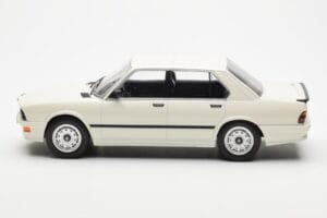 BMW M535i E28 Hvid Norev 1:18 183260 Metal — billede 3 af 6