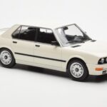 BMW M535i E28 Hvid Norev 1:18 - image 4 of 6