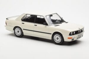 BMW M535i E28 Hvid Norev 1:18 183260 Metal — billede 4 af 6