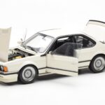 BMW M635 CSi E24 Hvid Dealer Edition AUTOart 1:18 - image 2 of 8