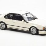 BMW M635 CSi E24 Hvid Dealer Edition AUTOart 1:18 - image 6 of 8