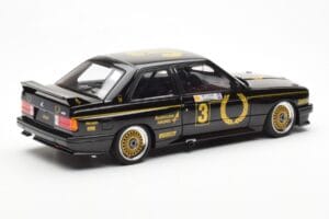BMW M3 E30 #3 J. Richards Austrian Airlines ATCC 1987 AUTOart 1:18 88745 Metal — billede 3 af 8