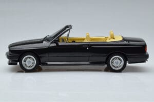 BMW M3 E30 Cabriolet Sort Otto 1:18 OT1012 Resin — billede 3 af 6