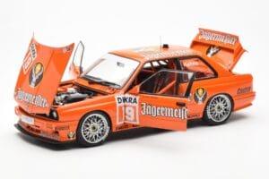 BMW M3 E30 #19 A. Hahne Jägermeister DTM 1992 AUTOart 1:18 89248 Metal — billede 2 af 8