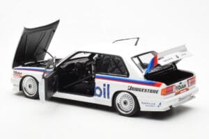 BMW M3 E30 #5 P. Brock Mobil ATCC 1988 AUTOart 1:18 88845 Metal — billede 5 af 8