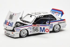 BMW M3 E30 #56 P. Brock / J. Richards Mobil Bathurst 1000 1988 AUTOart 1:18 88847 Metal — billede 2 af 9
