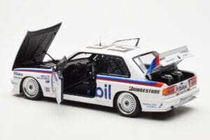 BMW M3 E30 #56 P. Brock / J. Richards Mobil Bathurst 1000 1988 AUTOart 1:18 88847 Metal — billede 5 af 9