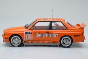 BMW M3 E30 Jagermeister #19 A. Hahne DTM Nurburgring 1992 IXO 1:18 18RMC082A Metal — billede 3 af 6