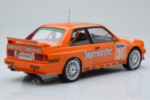 BMW M3 E30 Jagermeister #20 W. Gardner DTM Nurburgring 1992 IXO 1:18 18RMC082B Metal — billede 2 af 6