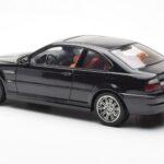BMW M3 E46 Sort AUTOart 1:18 - image 7 of 8