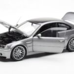 BMW M3 E46 CSL Grå Kyosho 1:18 - image 2 of 8