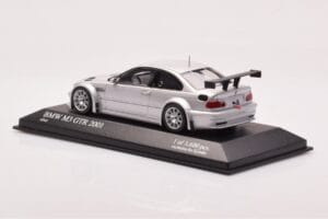 BMW M3 E46 GTR Street Sølv Minichamps 1:43 403012105 Metal — billede 3 af 4