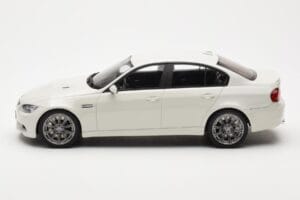 BMW M3 E90 Sedan Hvid GT Spirit 1:18 GT053 Resin — billede 3 af 6