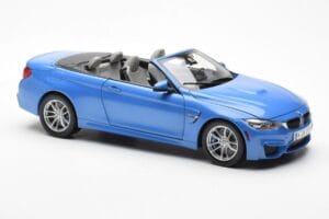 BMW M4 F83 Cabriolet Yas Marina Blå Paragon 1:18 80432339612 Metal — billede 6 af 8