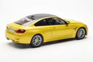 BMW M4 F82 Austin Gul Metallic Paragon 1:18 80432339606 Metal — billede 3 af 8