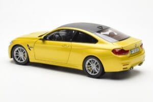 BMW M4 F82 Austin Gul Metallic Paragon 1:18 80432339606 Metal — billede 7 af 8