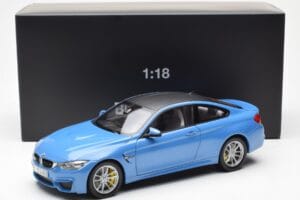 BMW M4 F82 Yas Marina Blå Paragon 1:18 PA-97102 Metal — billede 8 af 8