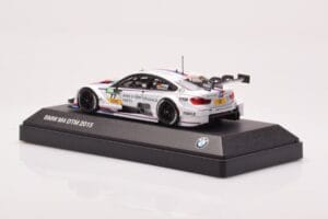BMW M4 F82 #77 M. Tomczyk BMW M Performance Parts DTM 2015 Minichamps 1:43 80422405594 Metal — billede 3 af 4