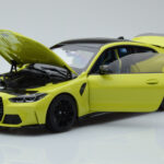 BMW M4 G82 Gul Forhandler Edition Minichamps 1:18 - image 2 of 8