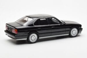 BMW M5 E34 Sort Otto 1:18 OT690 Resin — billede 2 af 6