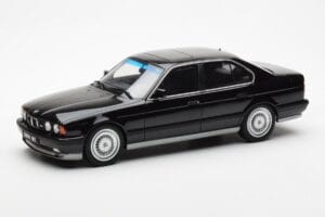 BMW M5 E34 Sort Otto 1:18 OT690