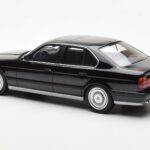 BMW M5 E34 Sort Otto 1:18 - image 5 of 6
