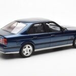 BMW M5 E34 Blå Metallic Otto 1:18 - image 2 of 6