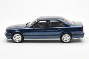 BMW M5 E34 Blå Metallic Otto 1:18 OT576 Resin — billede 3 af 6